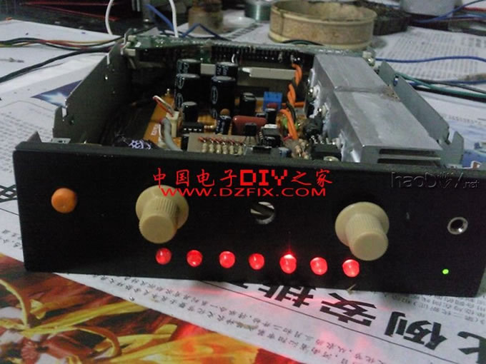 相册0560_副本.jpg 装在光驱里的功放