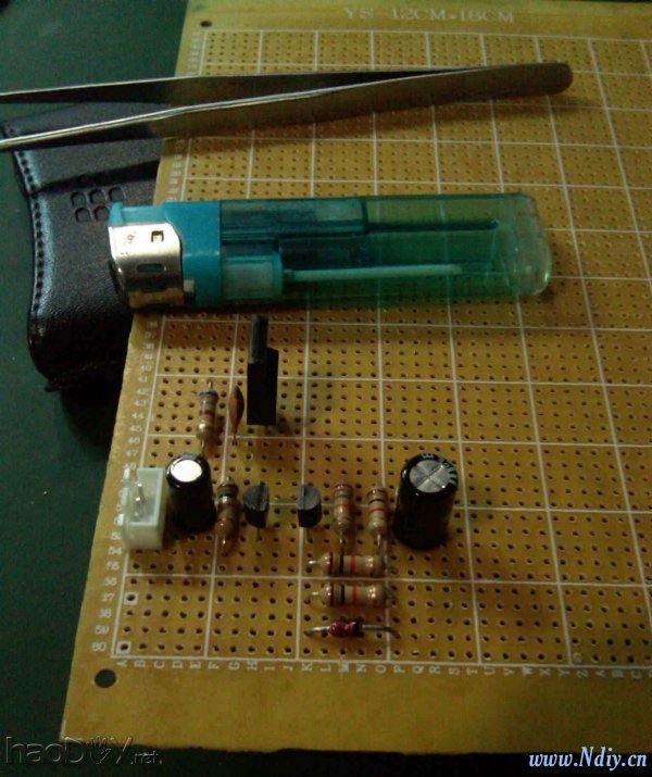 1.jpg 第一次洞洞板分立纯后级功放板