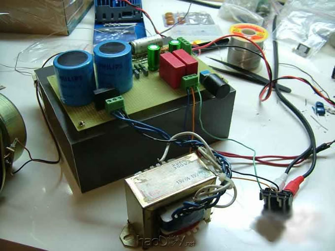 12.jpg 全洞洞板LM4766裸奔功放(homeboy)