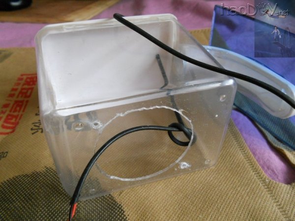 ca6c7dec7347d74c2df5349d.jpg 自制透明小音箱