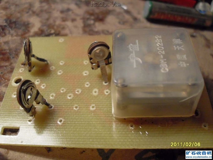 焊上了三个可调电阻.jpg 焊上了三个可调电阻.jpg