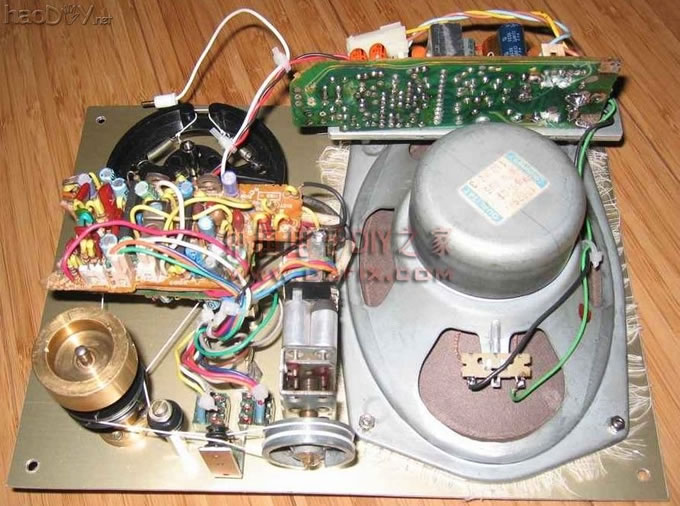 10.jpg DIY了一台收音机,与大家分享一下乐趣。