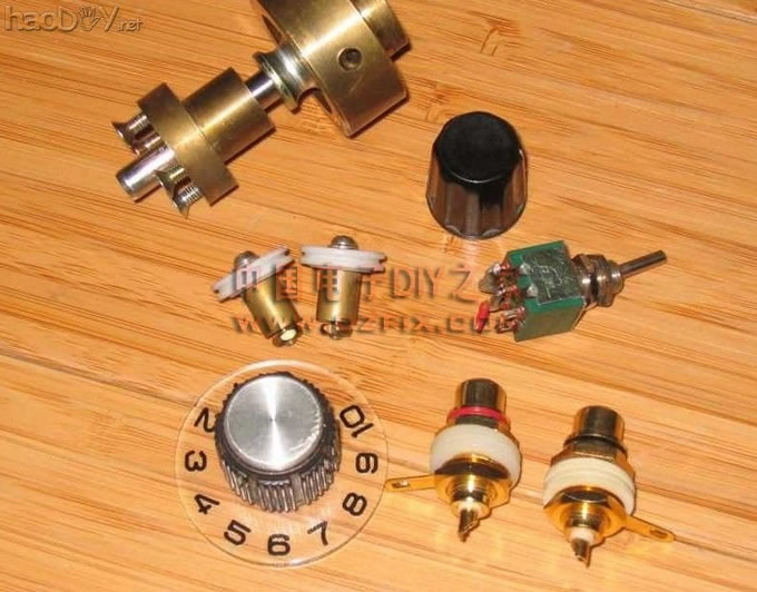 7.jpg DIY了一台收音机,与大家分享一下乐趣。