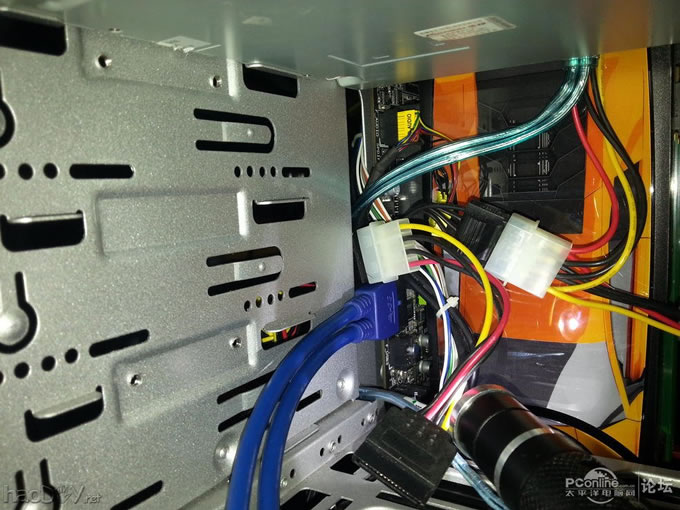 点击查看原图 主板大动工 前置usb3.0前置面板换新装