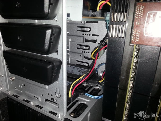 点击查看原图 主板大动工 前置usb3.0前置面板换新装