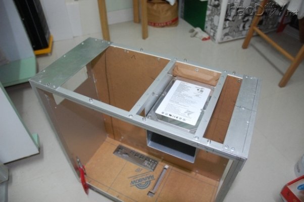 点击查看原图 ECS Modman 2012 參賽作品,全人手製造 GX-01主机电脑