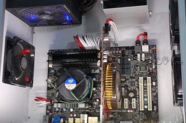 点击查看原图 ECS Modman 2012 參賽作品,全人手製造 GX-01主机电脑