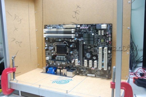 点击查看原图 ECS Modman 2012 參賽作品,全人手製造 GX-01主机电脑