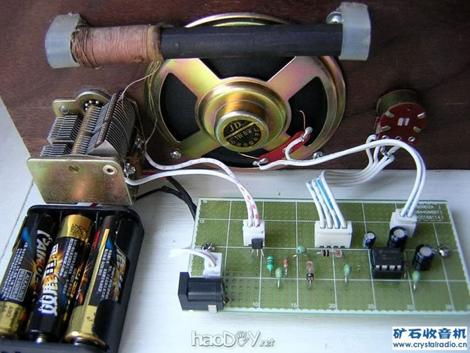 图-12.jpg K241+LM386直放式收音机