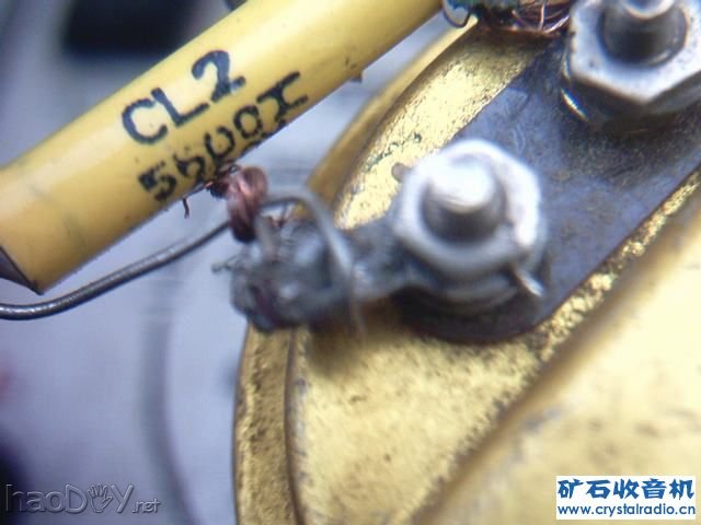 耳机并联的滤波纸介电容5600PF 无天地线大框矿石收音机(以及自制可变电容详解)