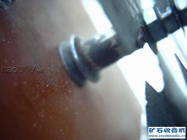 流动轴前端应用两个架子车辐条帽推戴着两端装置应用这个原理充任轴承。 流动轴前端应用两个架子车辐条帽推戴着两端装置应用这个原理充任轴承。