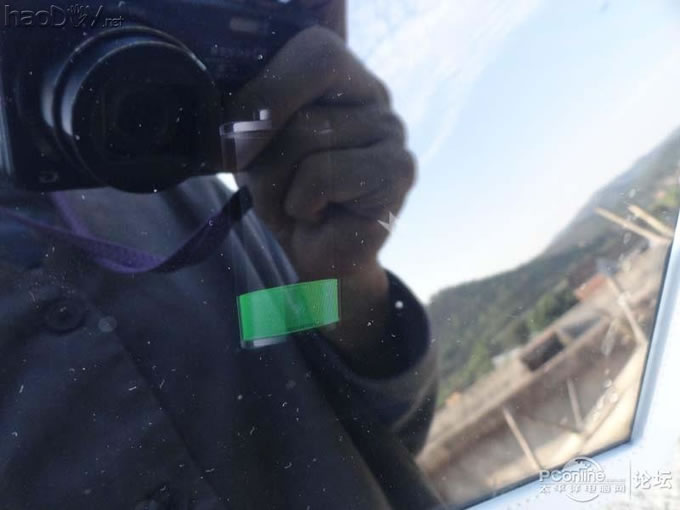 点击检查原图 节能环保无处不在,自制太阳能充电包包