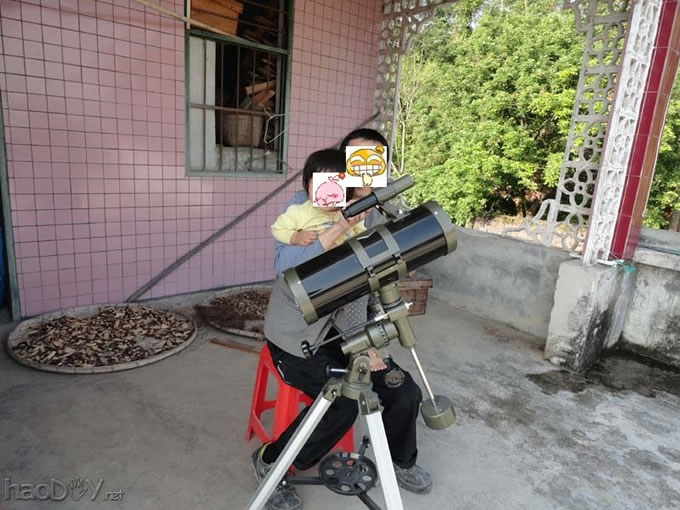 点击检查原图 节能环保无处不在,自制太阳能充电包包