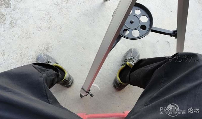 点击检查原图 节能环保无处不在,自制太阳能充电包包