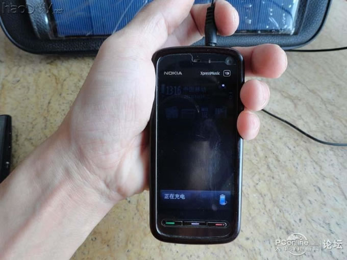 点击检查原图 节能环保无处不在,自制太阳能充电包包