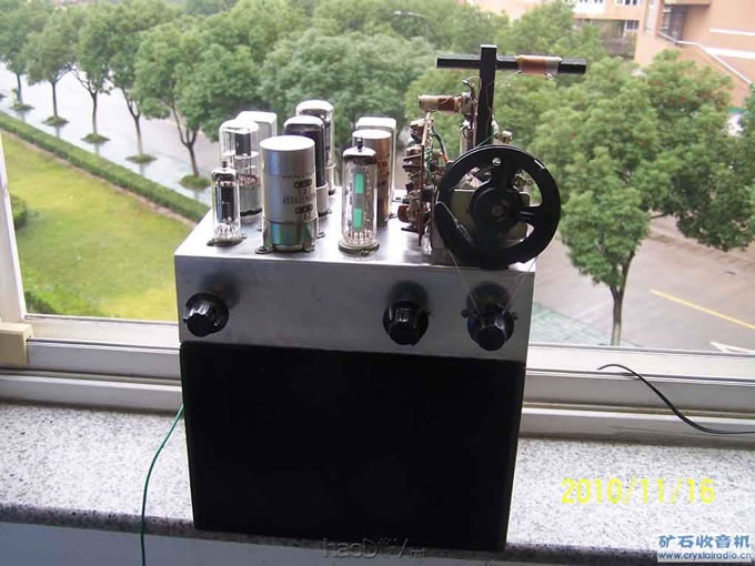 100_5274 副本.jpg 看我diy制作的电子管胆机收音机