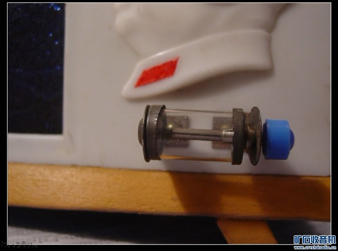 30.jpg 特色礦石收音機