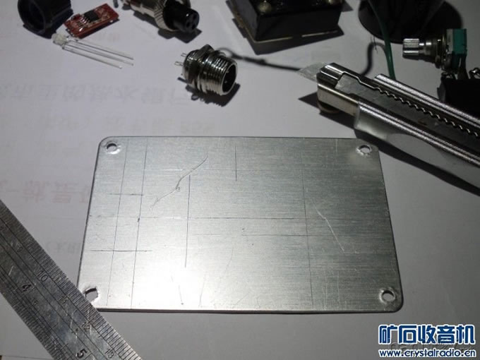 2.jpg 制作了一个移动可调电源和一个白菜白光焊台