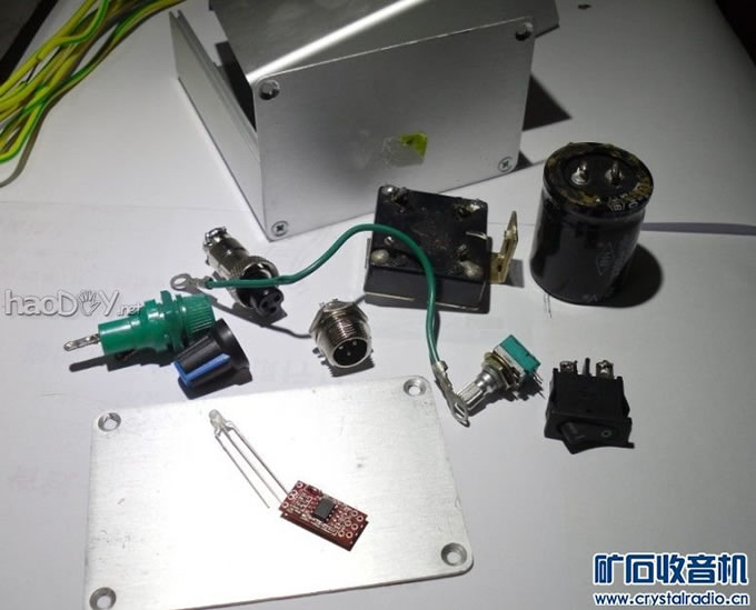 1.jpg 制作了一个移动可调电源和一个白菜白光焊台