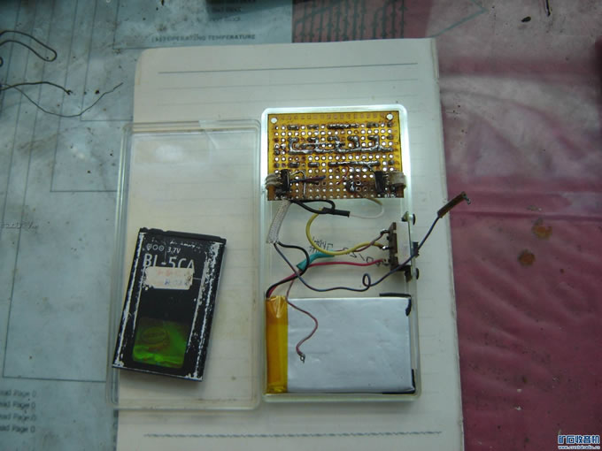 DSC00319.jpg 新版多用LED灯,比烟盒还小巧