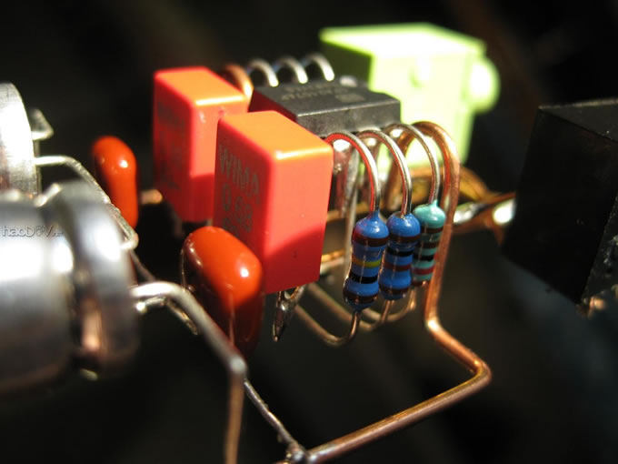 国外的搭棚艺术品 运放opa2132p耳放,耳机放大器