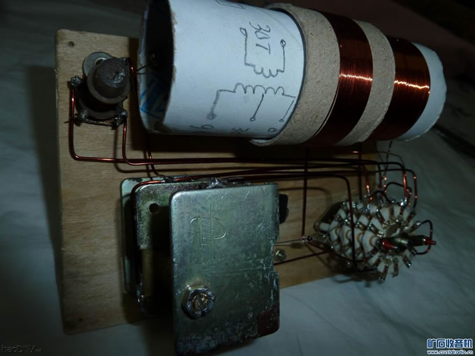 P1000326.JPG 怀旧矿石收音机