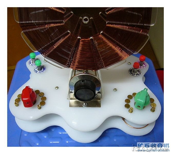 P1100573.JPG 这台矿石收音机竣工了 灵敏度很高,选择性很好