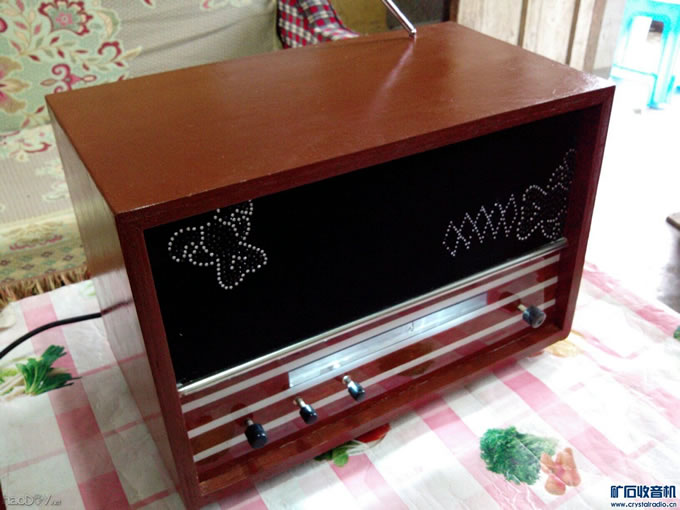 2000 (1).jpg 全手工制作电子管调频收音机实物图