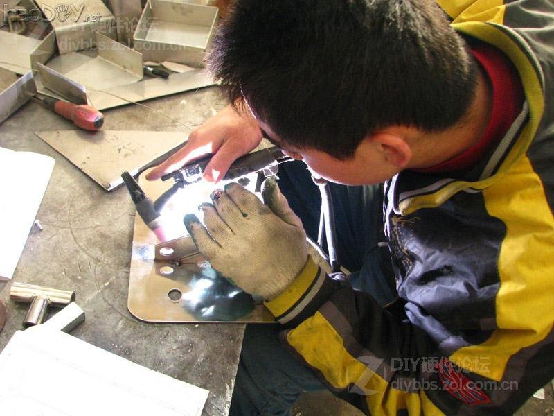 点击查看大图 晒下我260斤重的钢铁怪兽 三屏 电控变形姿态调节电脑椅