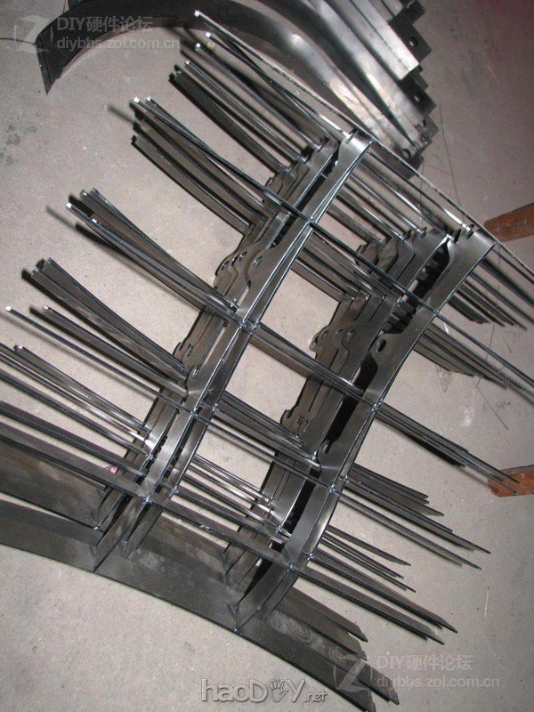 点击查看大图 晒下我260斤重的钢铁怪兽 三屏 电控变形姿态调节电脑椅