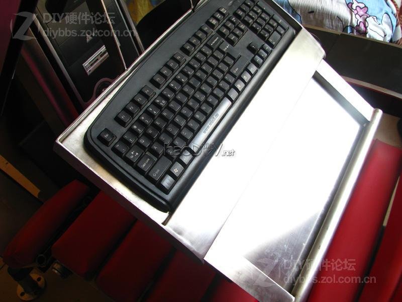 点击查看大图 晒下我260斤重的钢铁怪兽 三屏 电控变形姿态调节电脑椅