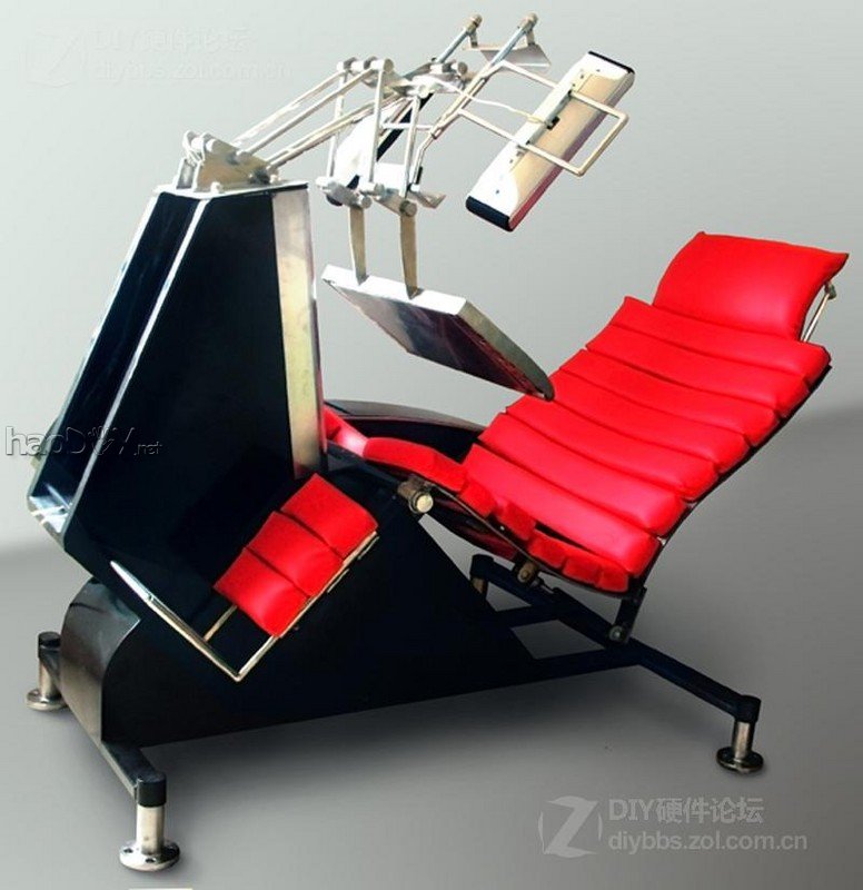 点击查看大图 晒下我260斤重的钢铁怪兽 三屏 电控变形姿态调节电脑椅