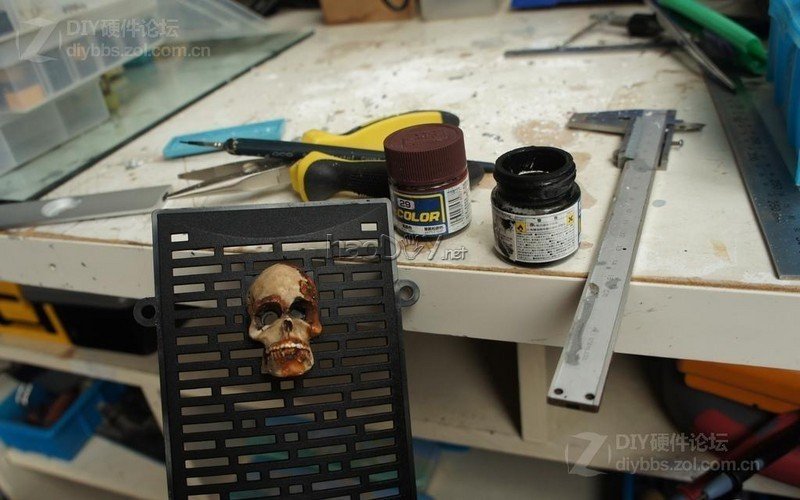 点击查看大图 复古风格 人造革贴皮电脑机箱