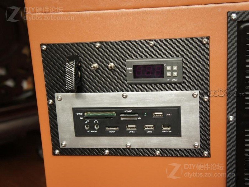 点击查看大图 复古风格 人造革贴皮电脑机箱