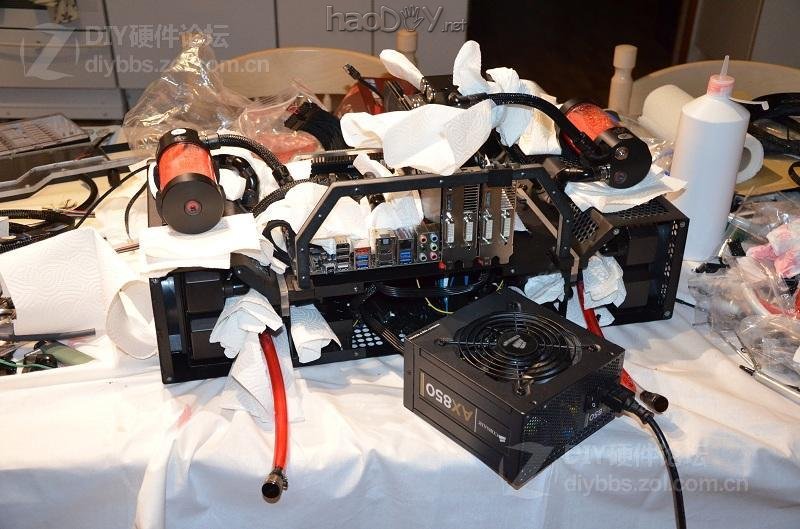 点击查看大图 红黑色的高端试验台 Test bench V2机箱改造