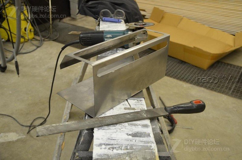 点击查看大图 红黑色的高端试验台 Test bench V2机箱改造