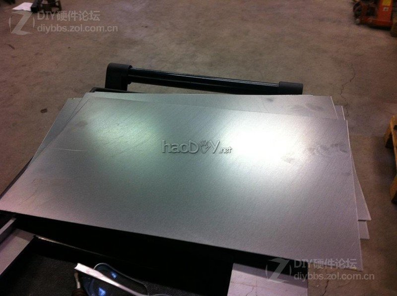 点击查看大图 红黑色的高端试验台 Test bench V2机箱改造