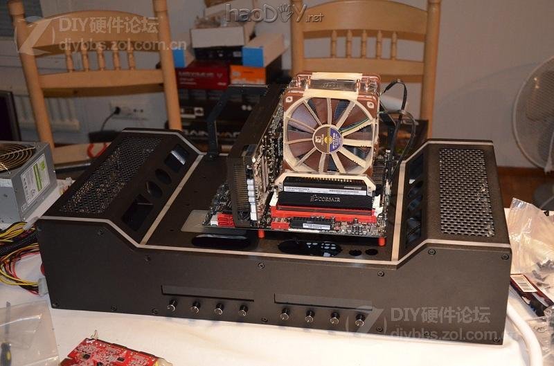 点击查看大图 红黑色的高端试验台 Test bench V2机箱改造