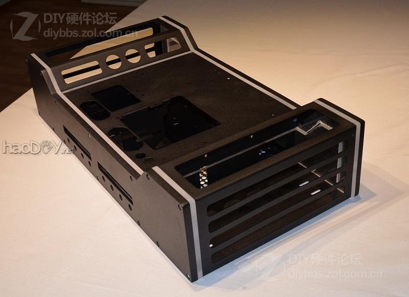 点击查看大图 红黑色的高端试验台 Test bench V2机箱改造