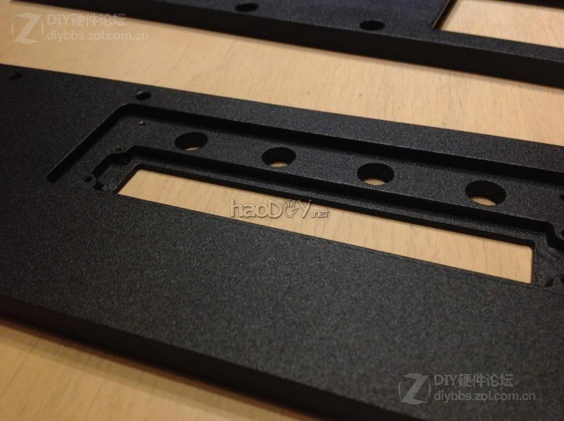 点击查看大图 红黑色的高端试验台 Test bench V2机箱改造