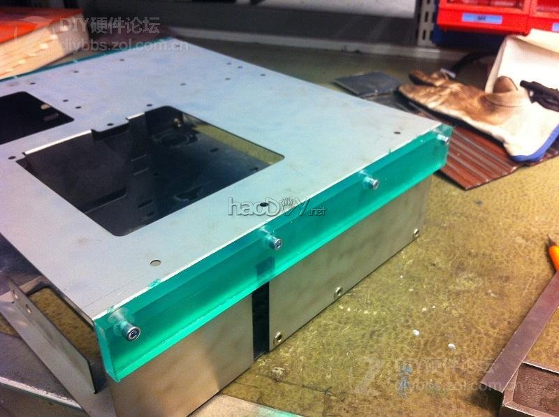 点击查看大图 红黑色的高端试验台 Test bench V2机箱改造