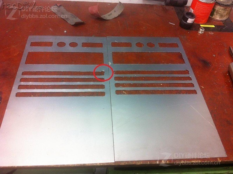 点击查看大图 红黑色的高端试验台 Test bench V2机箱改造