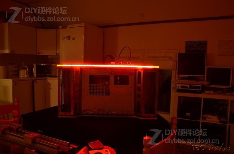 点击查看大图 红黑色的高端试验台 Test bench V2机箱改造