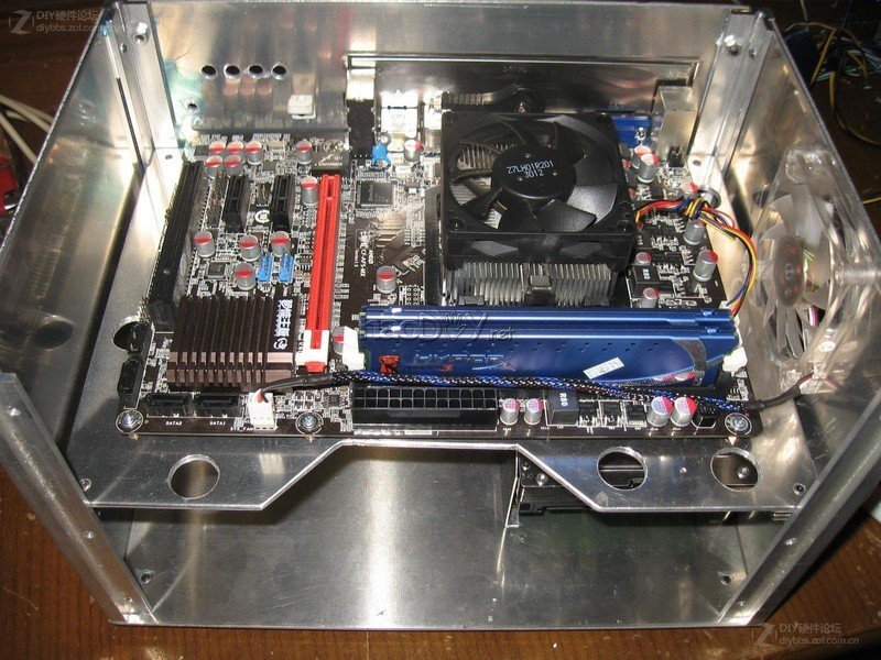点击查看大图 全铝 全手工制作 标准电源硬盘 HTPC机箱