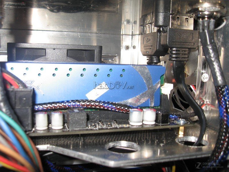 点击查看大图 全铝 全手工制作 标准电源硬盘 HTPC机箱