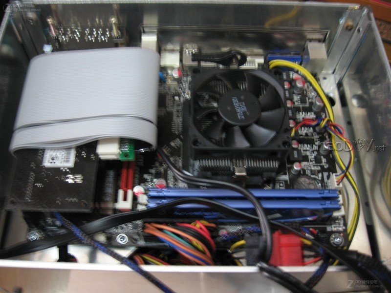 点击查看大图 全铝 全手工制作 标准电源硬盘 HTPC机箱