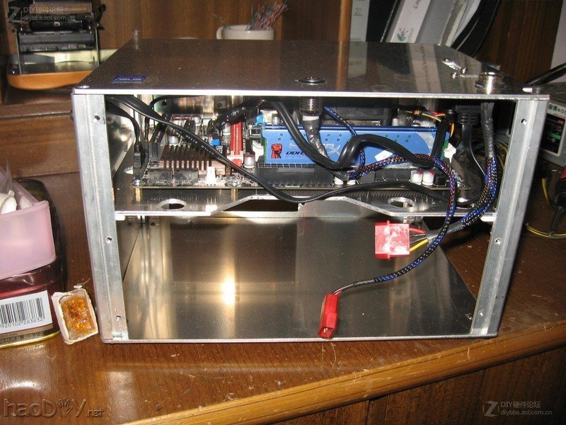 点击查看大图 全铝 全手工制作 标准电源硬盘 HTPC机箱