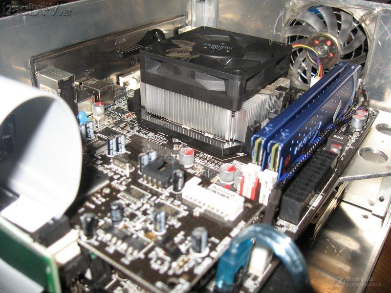 点击查看大图 全铝 全手工制作 标准电源硬盘 HTPC机箱