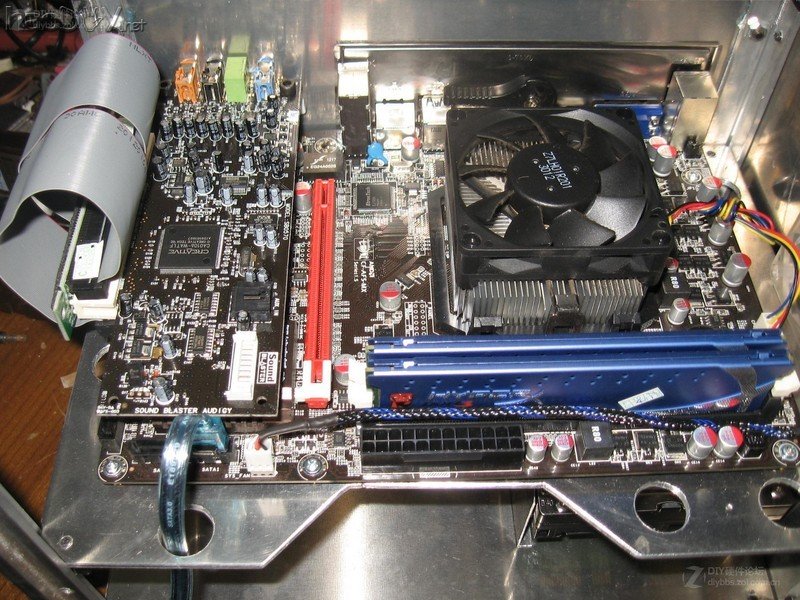 点击查看大图 全铝 全手工制作 标准电源硬盘 HTPC机箱