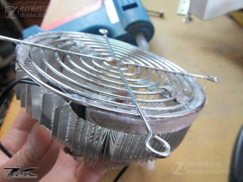 点击查看大图 屌丝散热器光污染cpu散热器改造